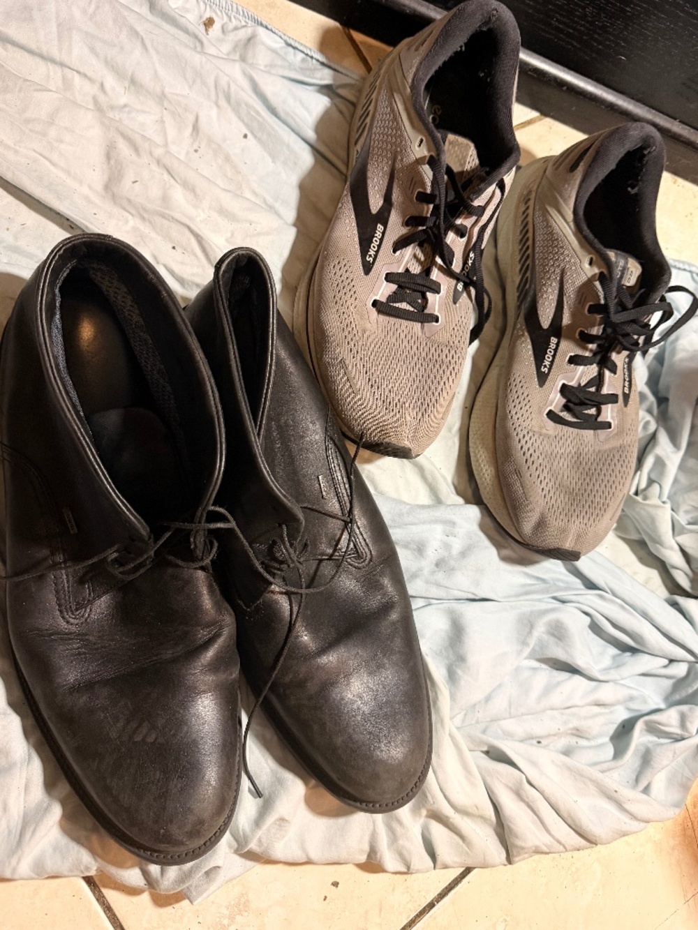 Brooks Clark’s men’s shoes bundle 13